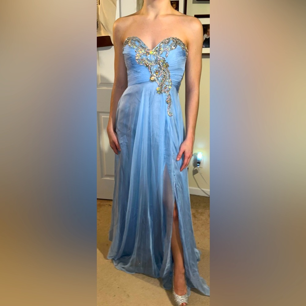 NWOT Rhinestoned Strapless Gown